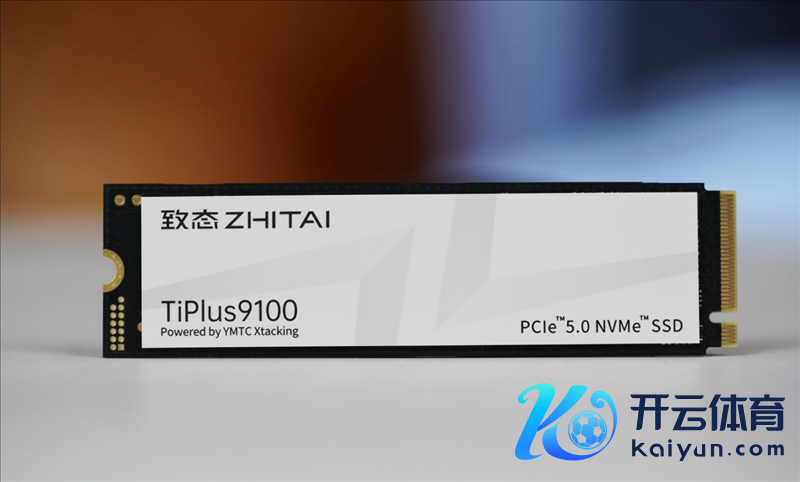 无缓PCIe5.0 SSD性能天花板！长江存储致态TiPlus9100 2TB评测：礼貌读取超12G/s，4K 失色旗舰